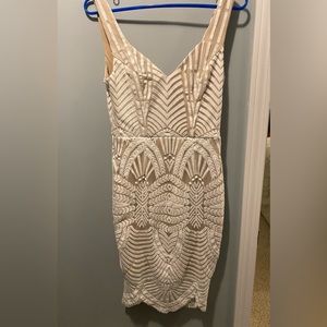 Hello Molly white and tan boho style dress, size small. Brand new, never worn.